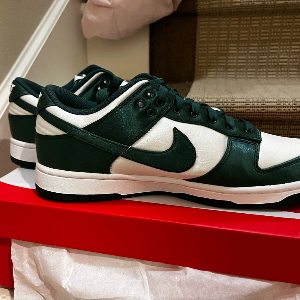 Nike Dunk Low Michigan State Satin